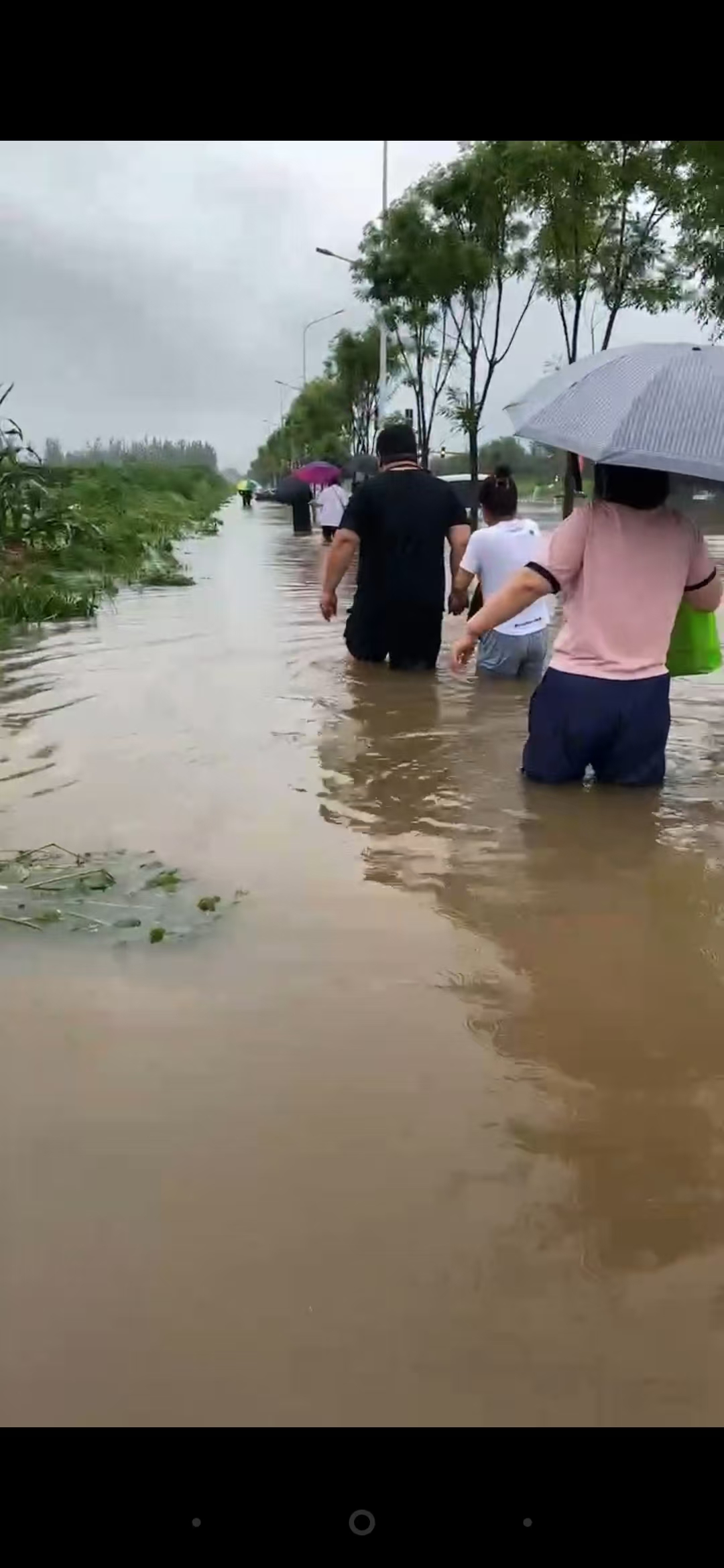 風(fēng)雨前行，無懼無悔——沈陽大區(qū)汛期一線工作記實(shí)